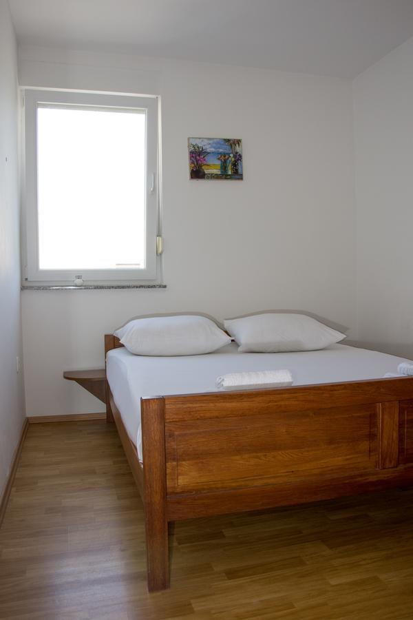 Apartments Sv. Jelena 2 Pag Town Kültér fotó
