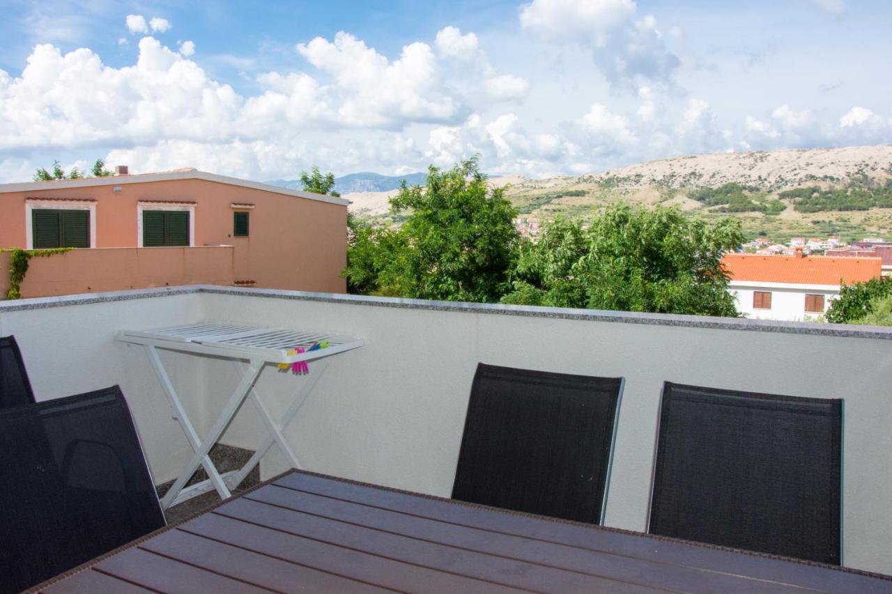 Apartments Sv. Jelena 2 Pag Town Kültér fotó
